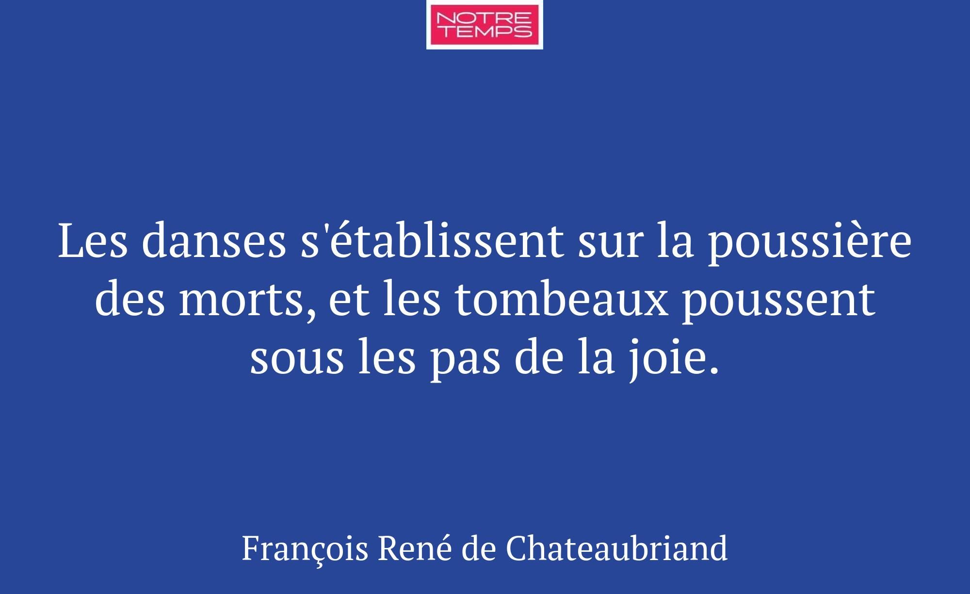 Les danses s'établissent sur la poussière des mort...